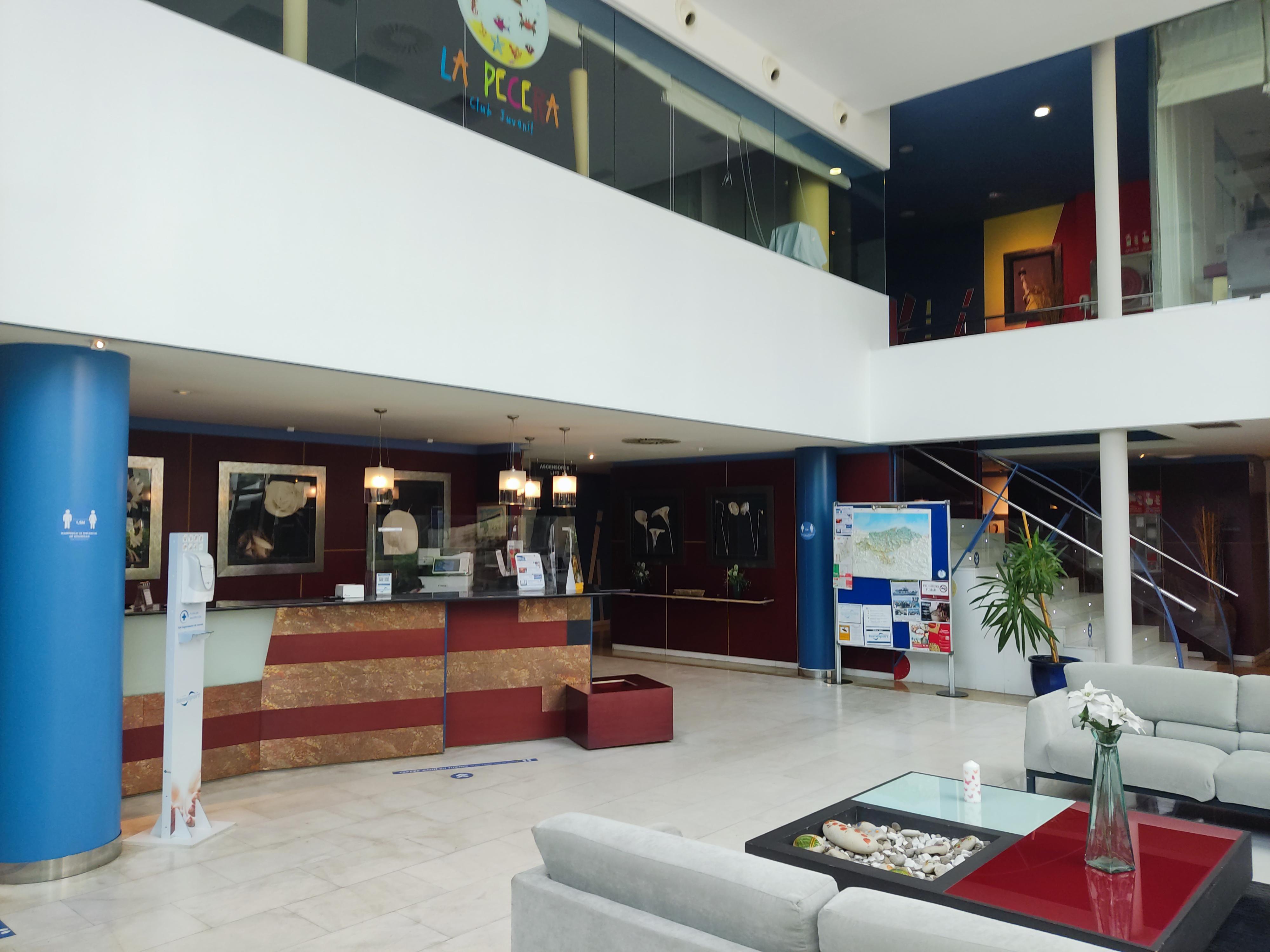 Hotel Torresport Torrelavega Extérieur photo