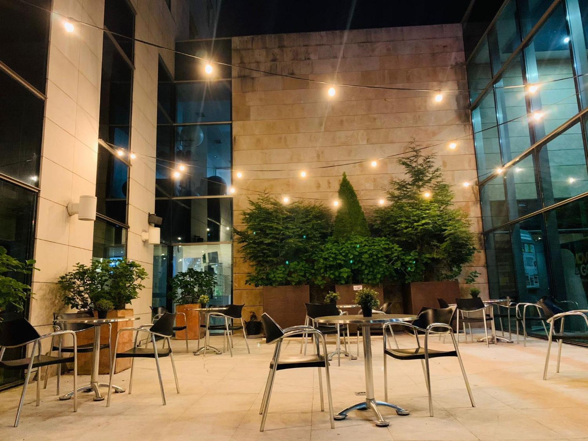 Hotel Torresport Torrelavega Extérieur photo
