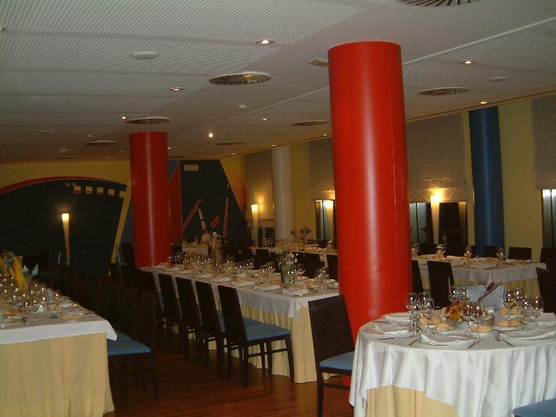 Hotel Torresport Torrelavega Extérieur photo